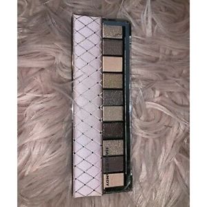 NEW! HARD CANDY “lap Of Luxury” Top 10 Satin Eyesh